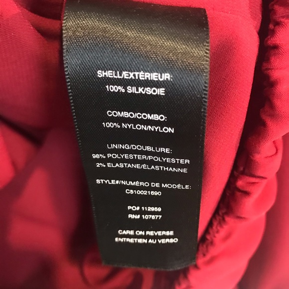 Alice + Olivia 100% Silk Off The Shoulder Top Blouse Red Womens Small Petite EUC - Picture 4 of 5